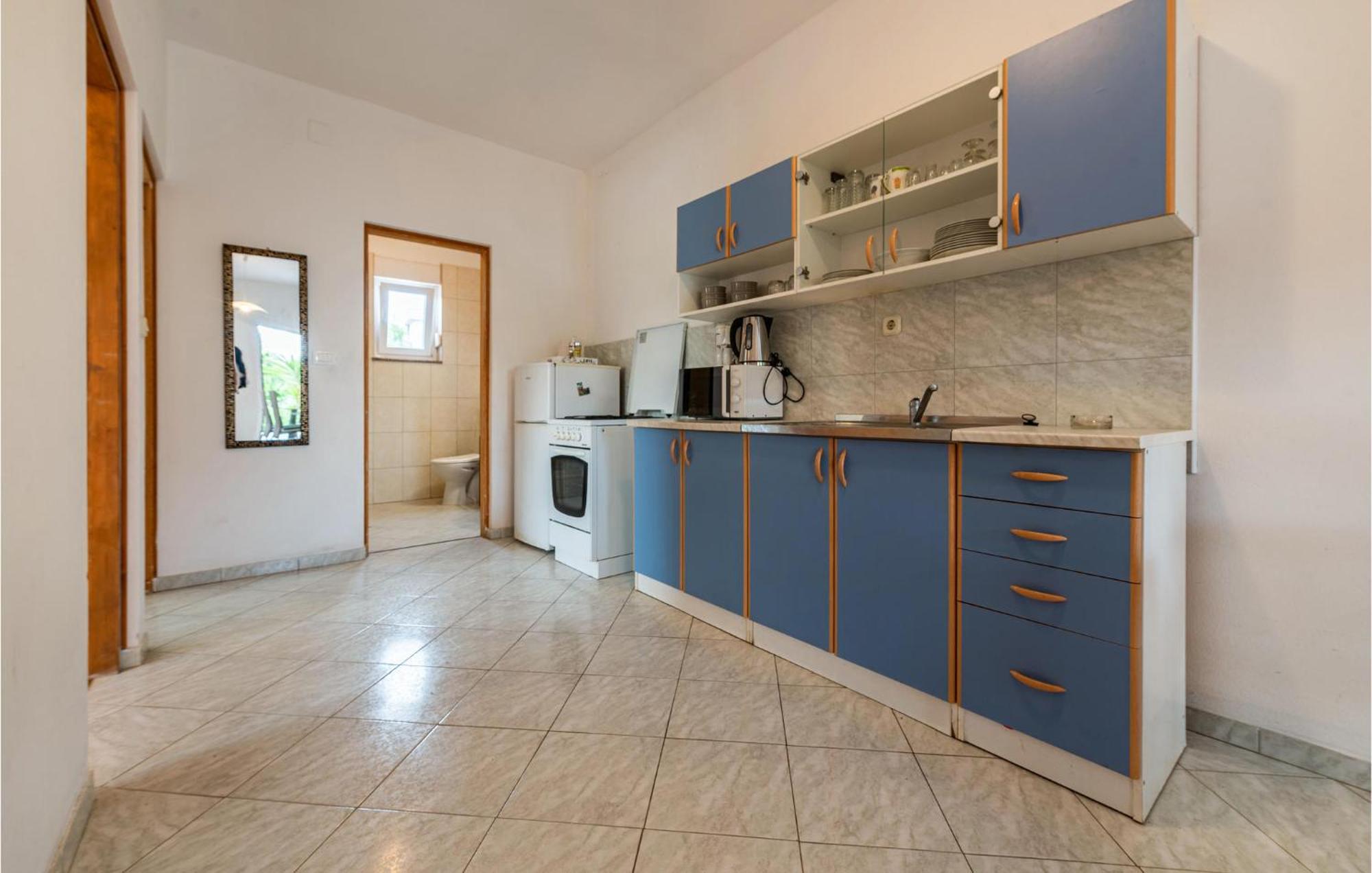 Lovely Apartment In Vir With Kitchen 外观 照片