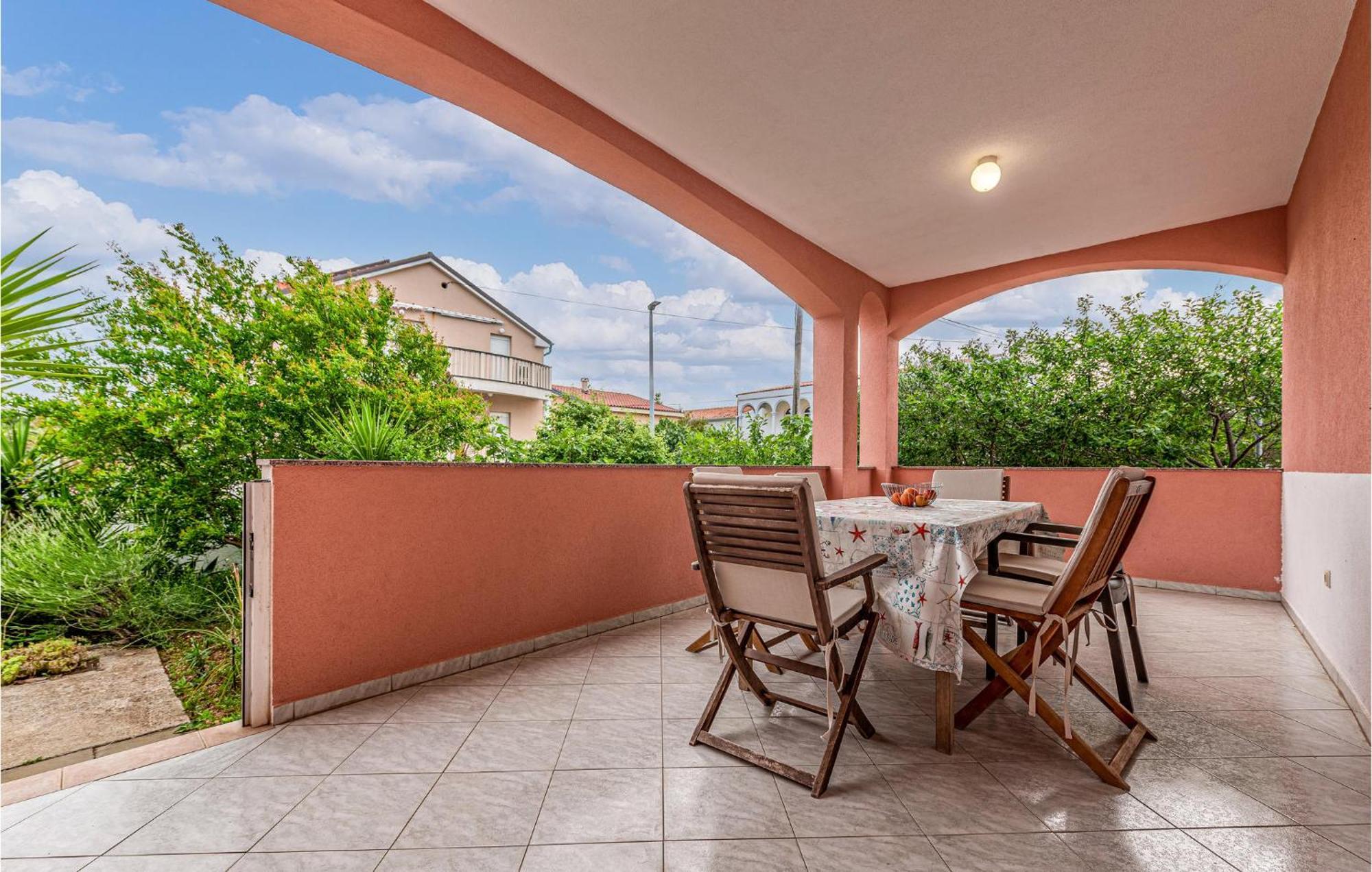 Lovely Apartment In Vir With Kitchen 外观 照片