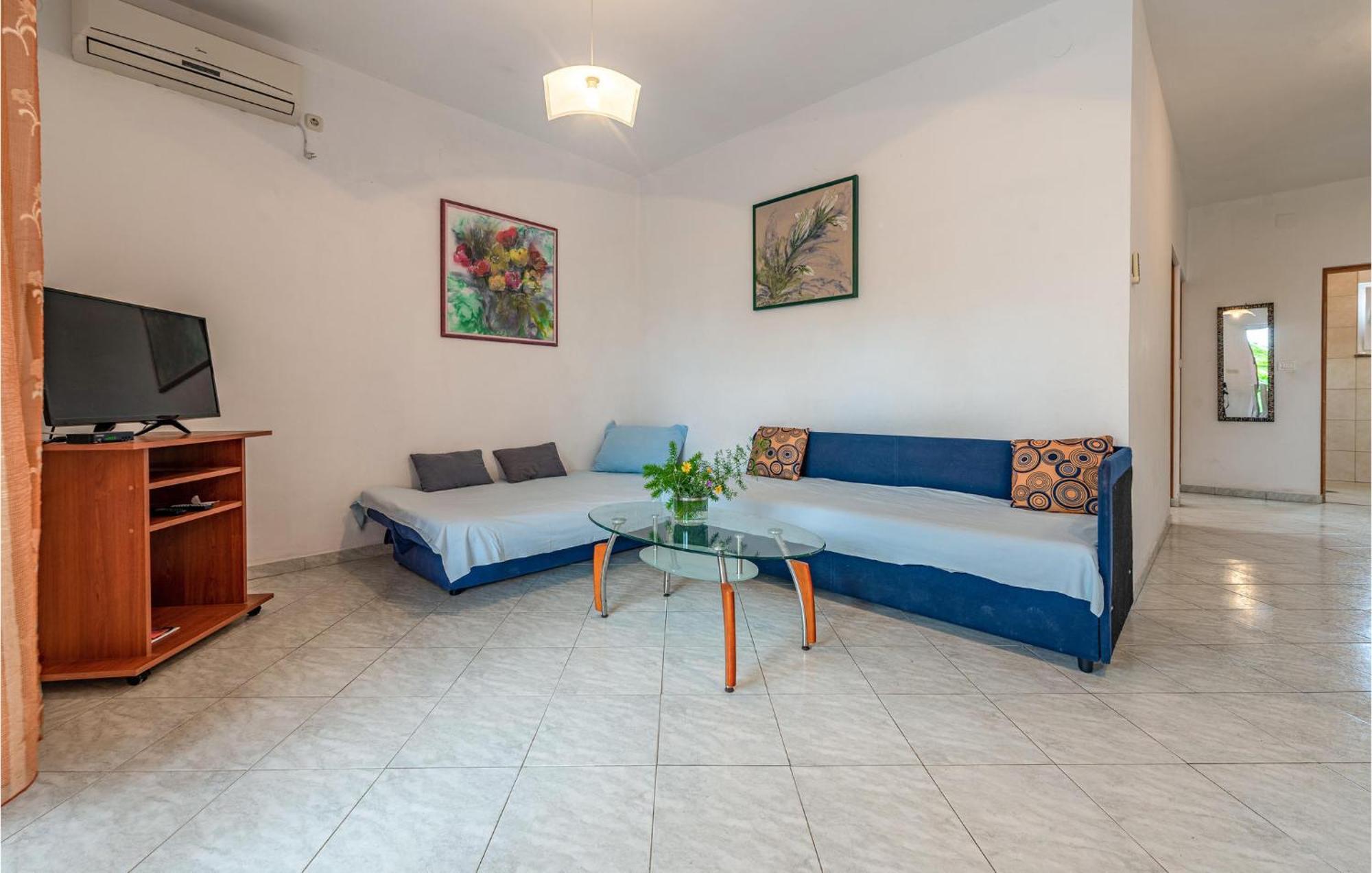 Lovely Apartment In Vir With Kitchen 外观 照片